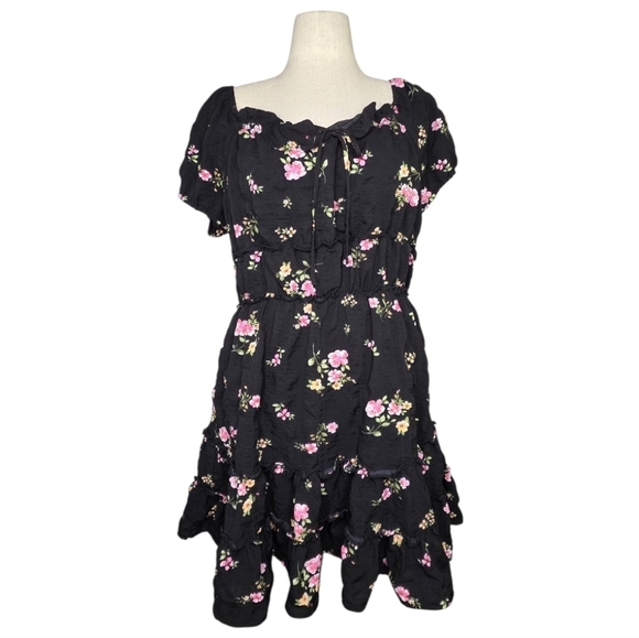 ARULA Dresses & Skirts - Arula Black Floral Puff Sleeve Tiered Mini Dress Size X Plus Size